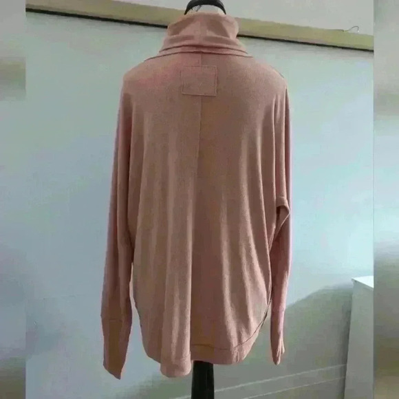 VERY J | Women's Blush Pink Soft  Oversized Dolman Sleeve Mock Neck Top - Picture 5 of 5